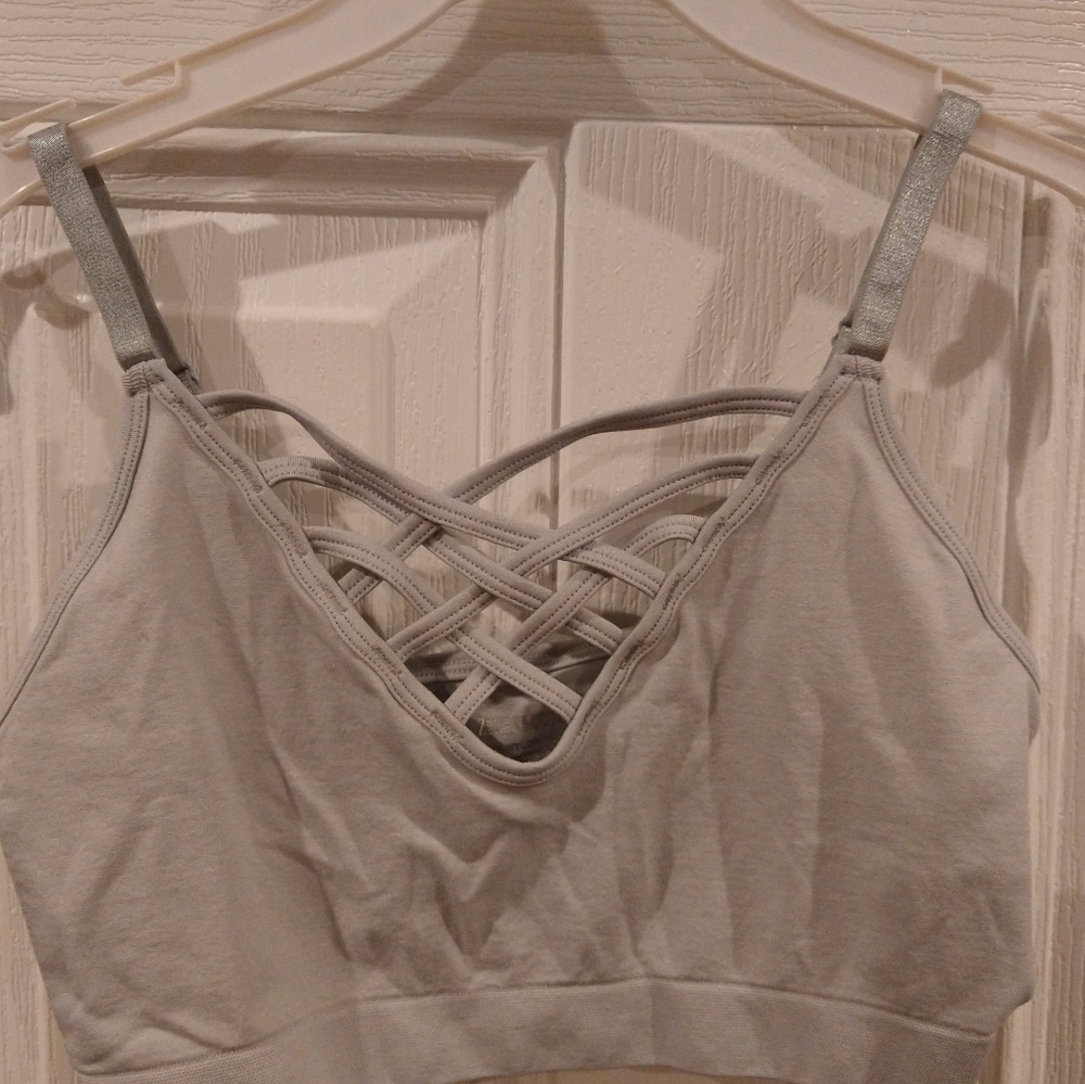 Bra. Stretchy. Small/ medium. Adjustable